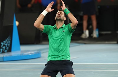 Kakav meč, kakav dan! Novak Đoković u novom maratonu u pet setova preko Sinnera došao do finala!