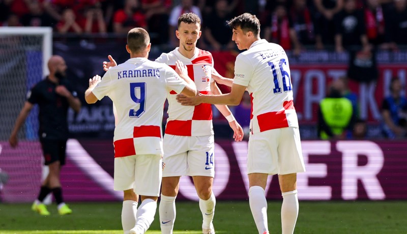 Pljušte pohvale za Kramarića i Budimira, hrvatski napadači bruse formu pred SP