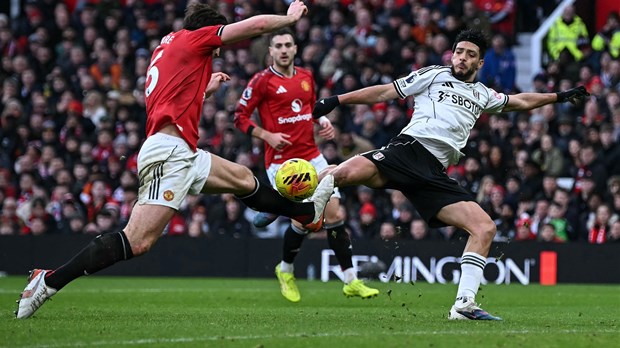 Manchester United do treće pobjede zaredom, Aston Villa izgubila s igračem više