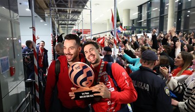 Više stotina navijača dočekalo brončane rukometaše u zrakoplovnoj luci Franjo Tuđman