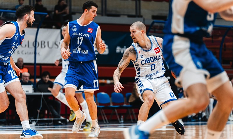 Cibona nastavila pobjednički niz visokom pobjedom protiv Sinjana