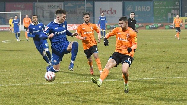 Osijek odbio Dinamovu ponudu za Matkovića, Modri pripremaju paket za Jagušića