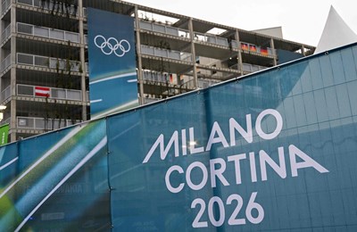 Zlatni sa ZOI 1968. godine nosit će olimpijsku zastavu na otvaranju Igara u Cortini