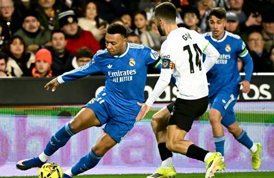 Betis pobijedio u Madridu, Kraljevski klub slavio u Valenciji