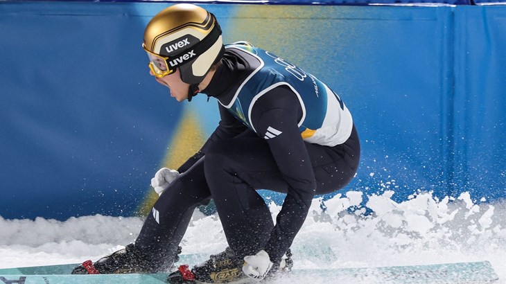 Slovenci ostali bez medalje na koju su računali, Prevc podbacio i ostao bez odličja na maloj skakaonici