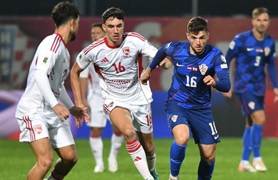 [U TIJEKU] Smolčić izboprio kazneni udarac, Baturina ga pretvorio u vodstvo u gostima kod Napolija