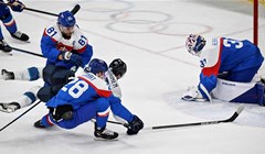 Slovaci šokirali Fince na početku hokejaškog turnira, briljirao AHL vratar Samuel Hlavaj