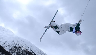 Australac Cooper Woods zlatni u disciplini moguls