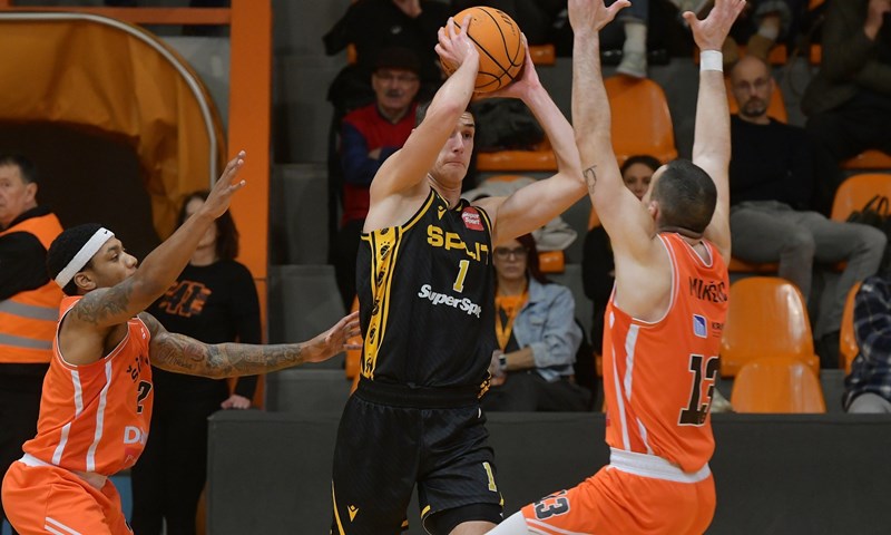 Šibenčani ostaju zakucani za dno ljestvice SuperSport Premijer lige, Split lako slavio na Baldekinu