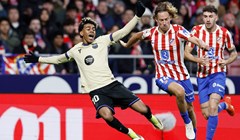 Totalni kolaps Barcelone u prvom poluvremenu na Metropolitanu, Atletico na pragu finala Kupa kralja