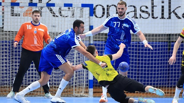 Dugo Selo pružilo dobar otpor Zagrebu, prvak ipak slavio, vratari briljirali na početku Lige za prvaka