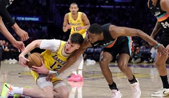 Prvi triple-double sezone za LeBrona Jamesa, Bucksi bolji od branitelja naslova