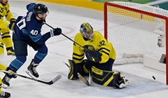 Kanađani zasad izgledaju u skladu s predviđanjima, Finci slavili u velikom dvoboju protiv Švedske