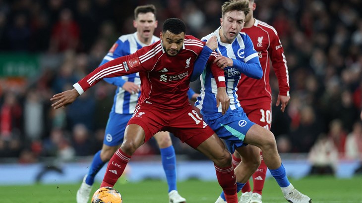 Liverpool lako s Brightonom, Manchester City odradio posao s niželigašem