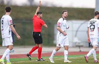 Čabraja vrlo lijepo zabio, nakon VAR provjere pogodak ipak poništen