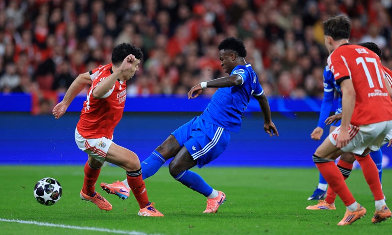 Engleski klubovi prate situaciju oko Viníciusa, koji još uvijek nije produžio ugovor s Real Madridom