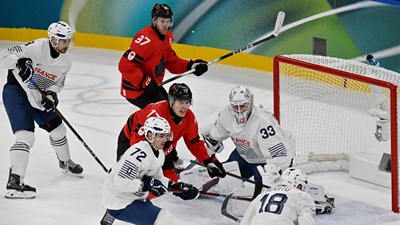 Djed s otoka Krka, otac direktor Golden State Warriorsa, a on najbolji hokejaški tinejdžer u povijesti ZOI