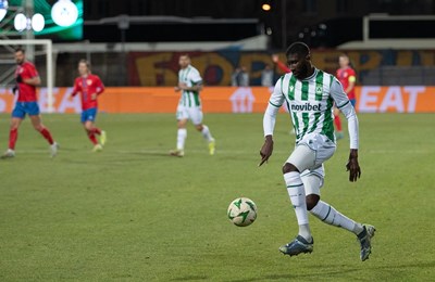 Ljevičarski disidenti koji su podijelili ciparske Grke, a sada ih predvode bivši asovi Manchester Uniteda i Cityja