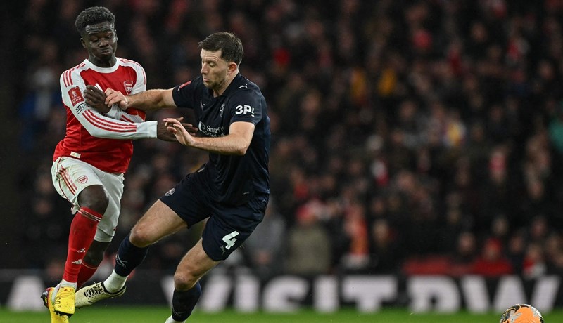 Arsenal potvrdio produženje suradnje s Bukayom Sakom koji je potpisao do ljeta 2031. godine