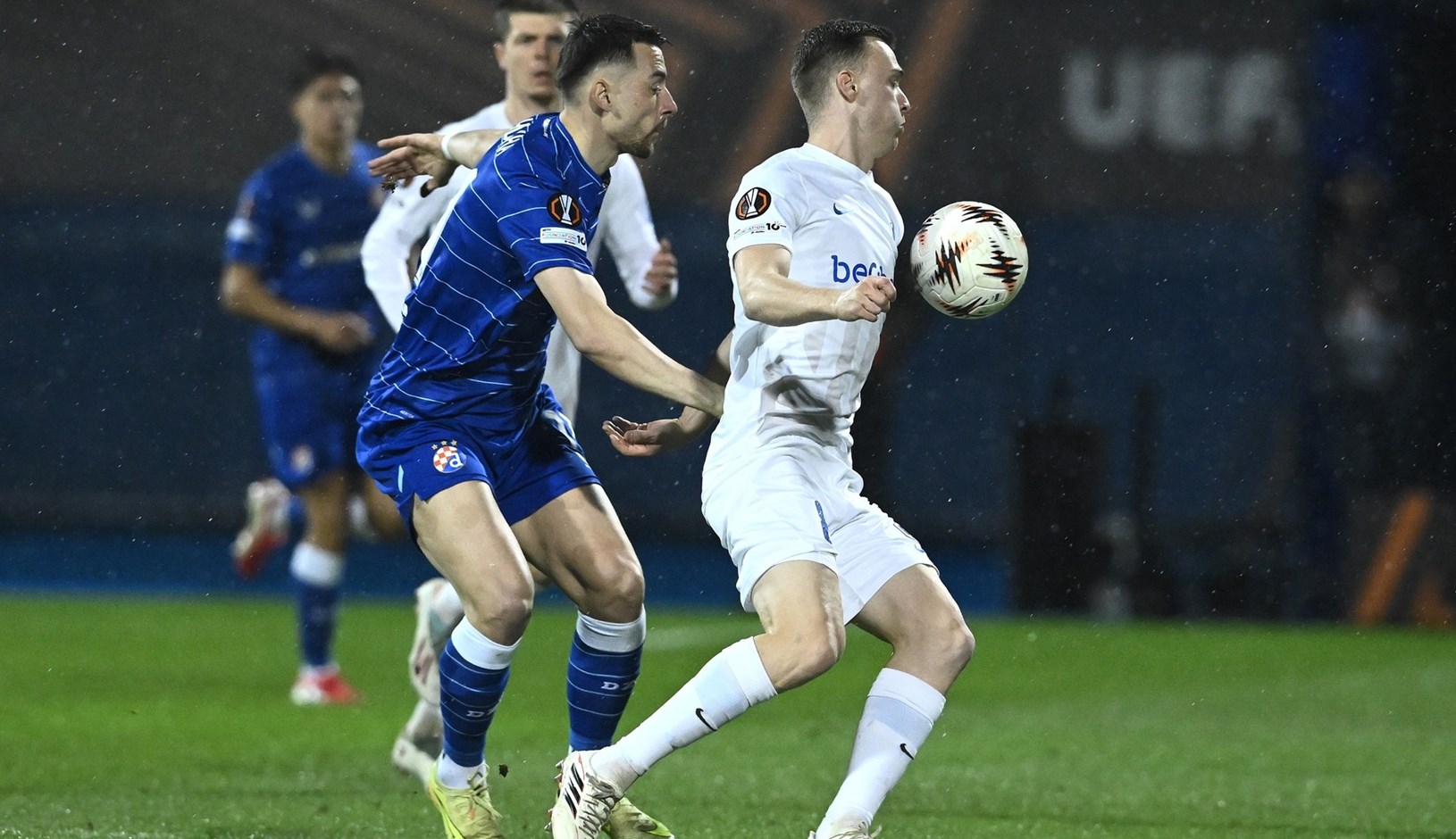 Dinamo poklanjao i previše, Genk slavio na Maksimiru i približio se prolazu