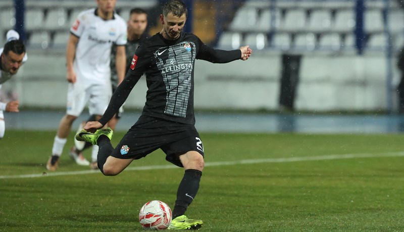 Puljić u završnici prvog dijela iz kaznenog udarca smanjio zaostatak Vukovaraca