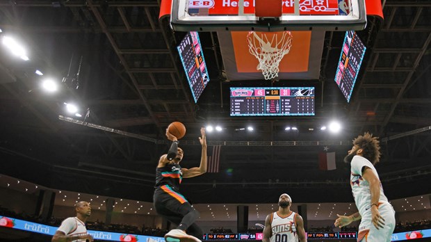 Knicksi preokretom do pobjede, Sunsi nakon dva produžetka svladali Magic