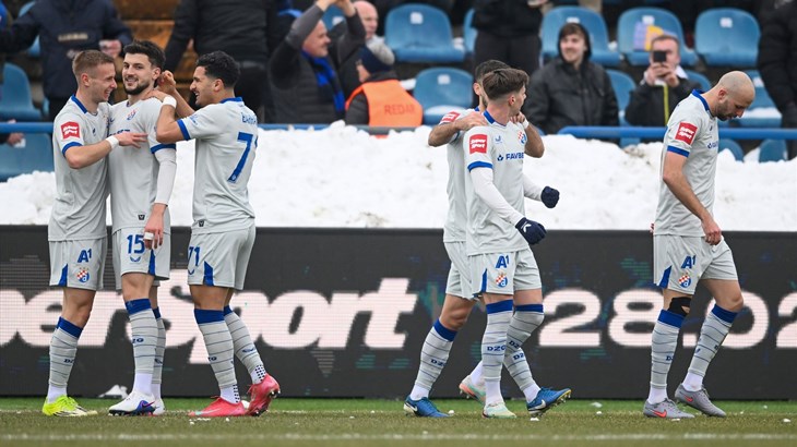 Dinamo ekspresno dolazi i do drugog gola, Stojković asistirao za Zajca