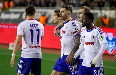 Hajduk slavio protiv Rijeke u nervoznom dvoboju s gotovo više isključenja nego prilika
