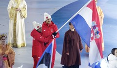 Zatvorene XXV. zimske olimpijske igre, hrvatsku zastavu nosili Tena Hadžić i Marko Skender