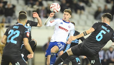 Jedan pogodak i tri crvena kartona, Hajduk pobijedio Rijeku u derbiju kola