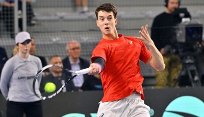 Duje Ajduković spašavao meč lopte pa prošao u polufinale u Indiji, za titulu u Luganu i dalje u igri Dodig