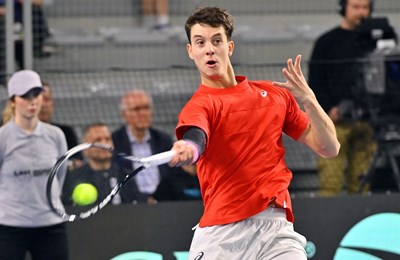 Duje Ajduković spašavao meč lopte pa prošao u polufinale u Indiji, za titulu u Luganu i dalje u igri Dodig