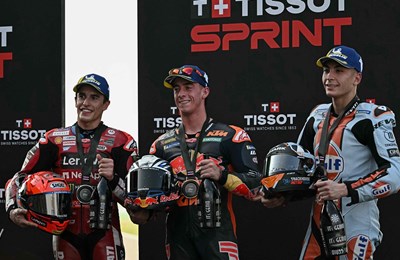 Bezzecchi pao, Acosta dobio bitku s Marcom Marquezom za pobjedu u sprintu na startu MotoGP sezone