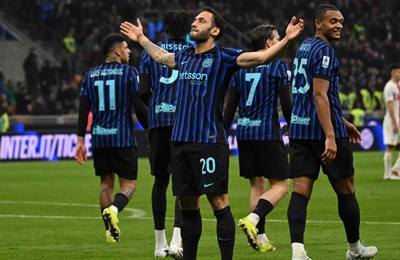 Inter do nove pobjede, Napoli u završnici do sva tri boda