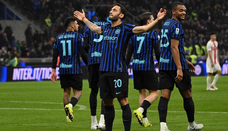 Inter do nove pobjede, Napoli u završnici do sva tri boda