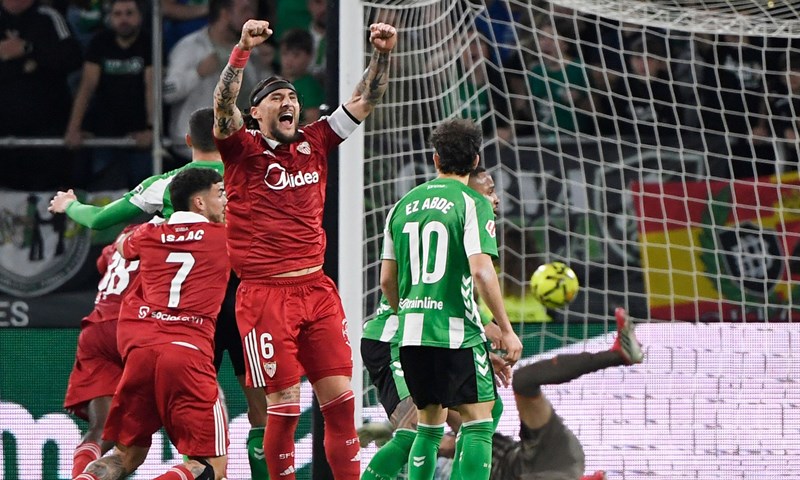 Vrhunski derbi na La Cartuji, Sevilla nadoknadila dva gola zaostatka i izvukla remi protiv Betisa