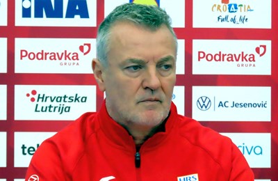 Hrvatska prvi put u Bjelovaru, Obrvanm poručio: 'S obzirom na situaciju u kojoj se nalazimo, dat ćemo svoj maksimum'