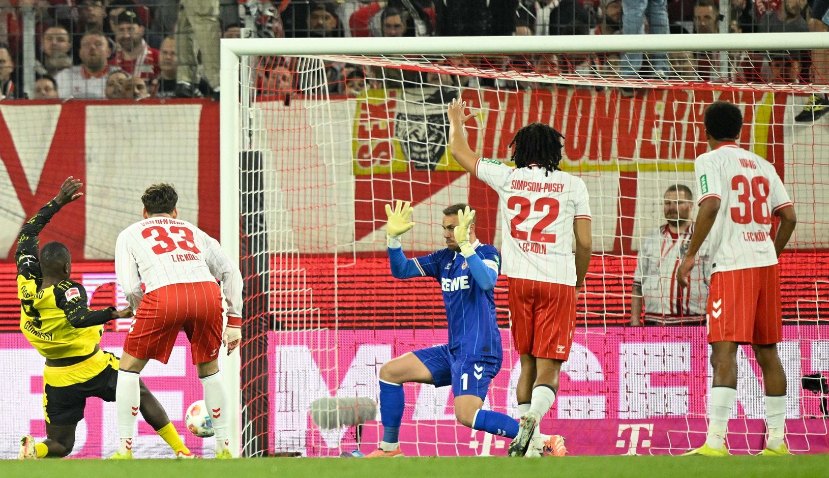 Kovačeva Borussia Dortmund uspješno odradila gostovanje kod Kölna