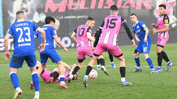 Savatović obranio jedan jedanaesterac, ali njegovi suigrači promašili dva i Slaven Belupo je u polufinalu