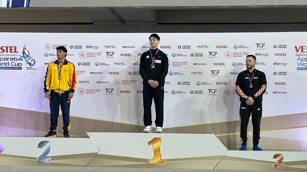 Novi uspjeh hrvatske gimnastike na Svjetskom kupu: Srbić i Šikić Kaučič brončani u Antalyji