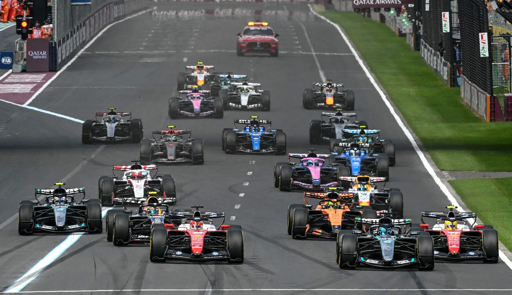 BYD razmatra ulazak u Formulu 1: Potpredsjednica tvrtke viđena na Velikoj nagradi Kine