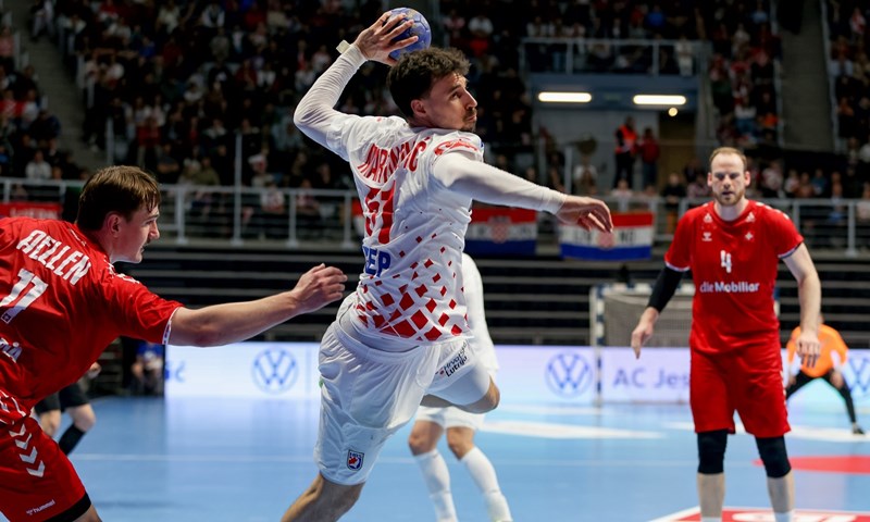 Hrvatski rukometaši u drugom poluvremenu nadigrali i visoko porazili Švicarce
