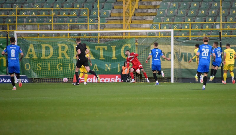 Varaždin rano do vodstva, sjajna reakcija Latkovića pred domaćim golom