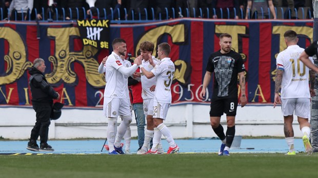 Brajković se našao na pravom mjestu i povećao prednost Hajduka