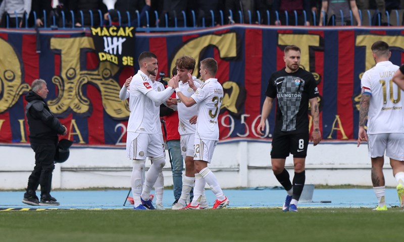 Brajković se našao na pravom mjestu i povećao prednost Hajduka