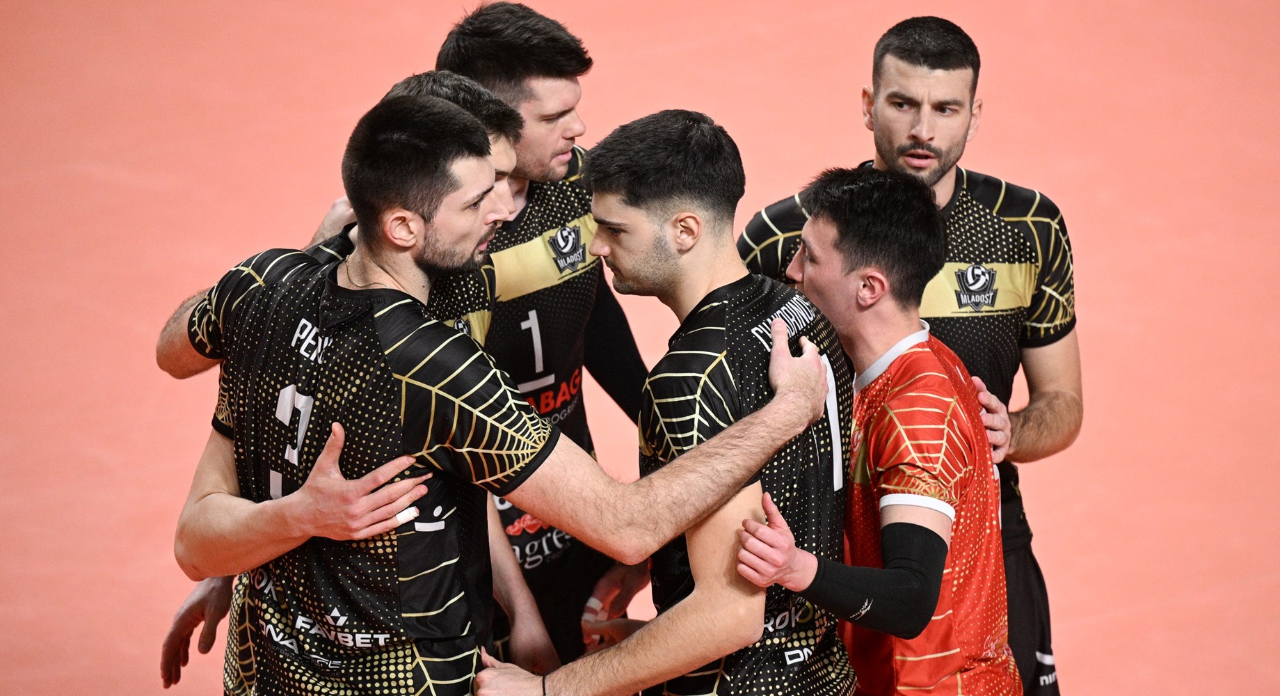 Doigravanje SuperSport Superlige došlo do polufinala, domaćini prvih susreta ujedno i favoriti