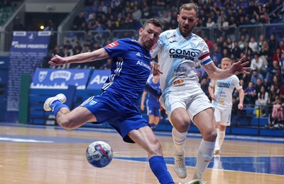 Futsal Dinamo - MNK Rijeka 4:1: Modrima velika prednost nakon prve utakmice finala HMNK