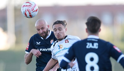 [VIDEO] Mišić je napravio dva neoprezna prekršaja s opterećenjem žutog kartona, je li trebao biti isključen?