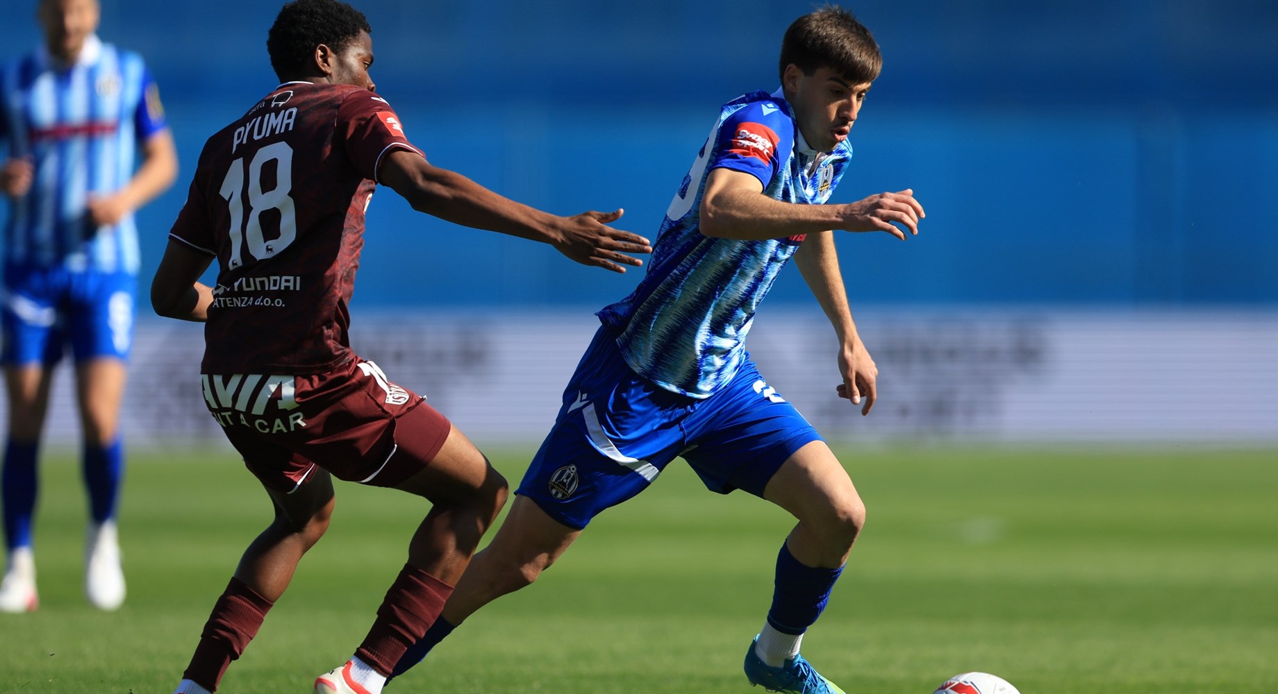 [VIDEO] Lokomotiva - Istra 1961 2:0: Lokosi se vratili pobjedama, sačuvali vodstvo s igračem manje