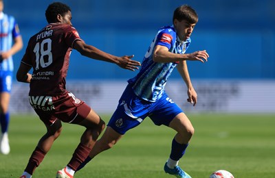 [VIDEO] Lokomotiva - Istra 1961 2:0: Lokosi se vratili pobjedama, sačuvali vodstvo s igračem manje